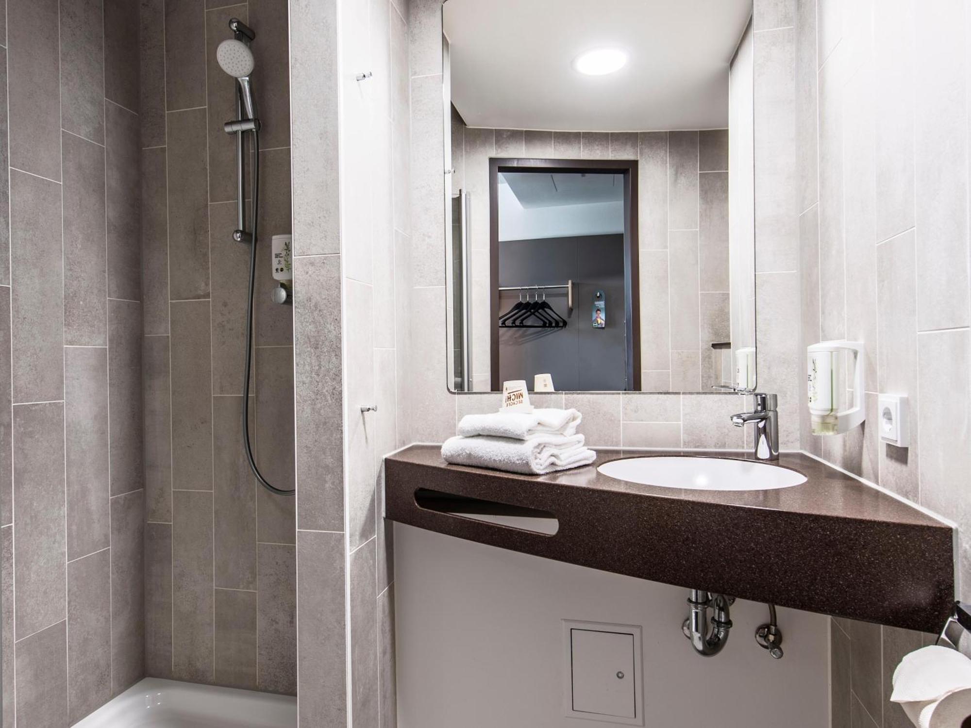 B&B Hotel Augsburg-Nord Zewnętrze zdjęcie